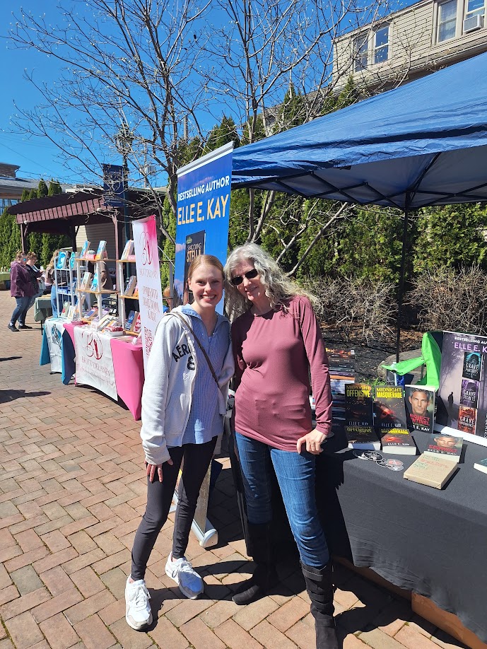 Elle & Bethany at Selinsgrove Gelnett Book Festival 
